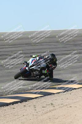 media/Oct-13-2025-Moto Forza (Mon) [[a66d839500]]/4-C Group/Session 2 (Bowl)/